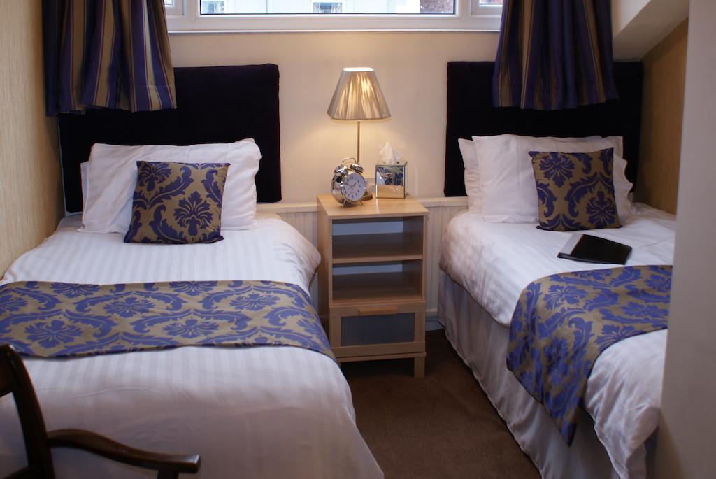 Adelphi Guest House サウスポート 部屋 写真